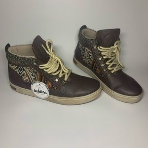 Lace-up Inkkas Camping Boots